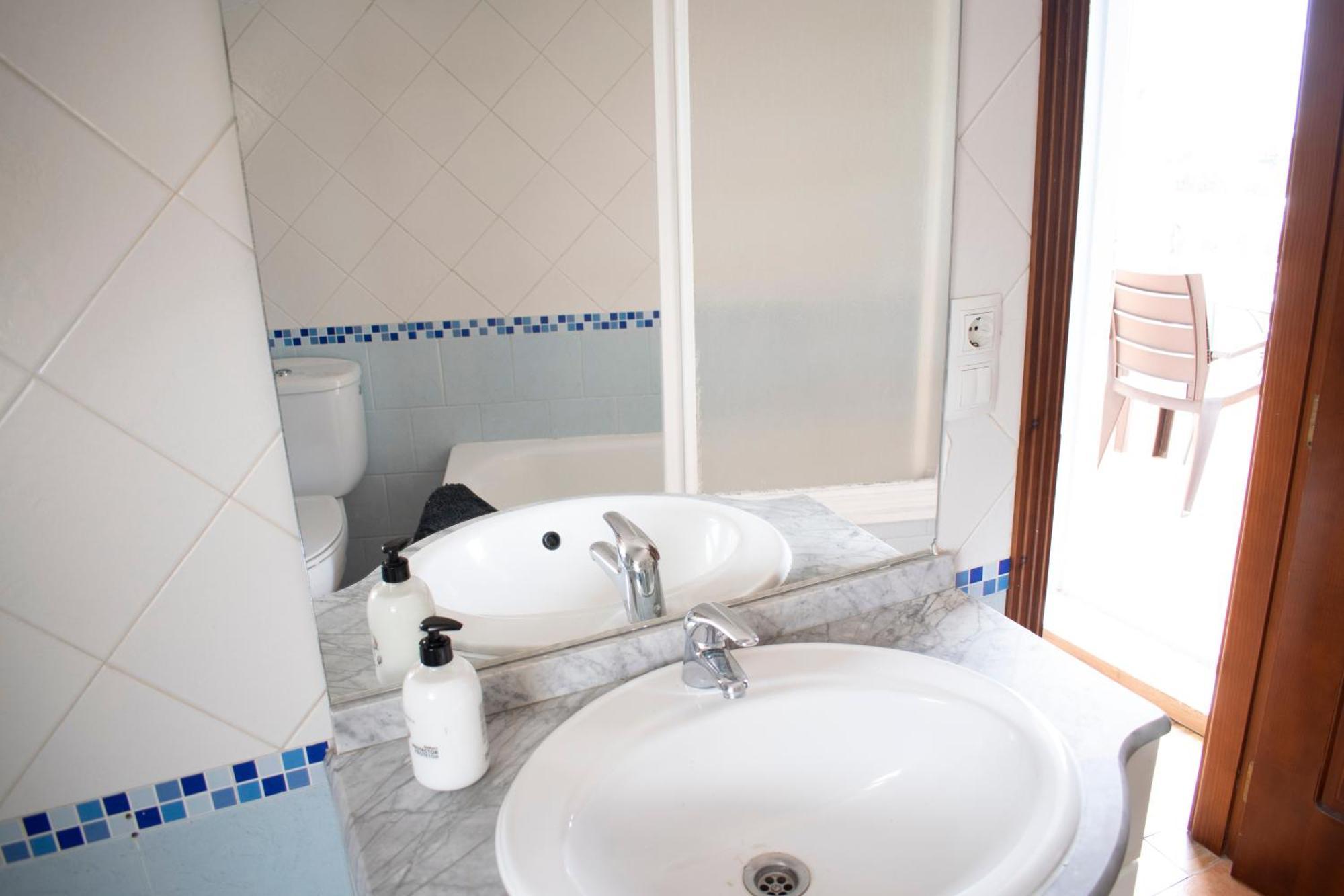 טורמולינוס La Cizana Duplex By Holiday Homes Malaga מראה חיצוני תמונה